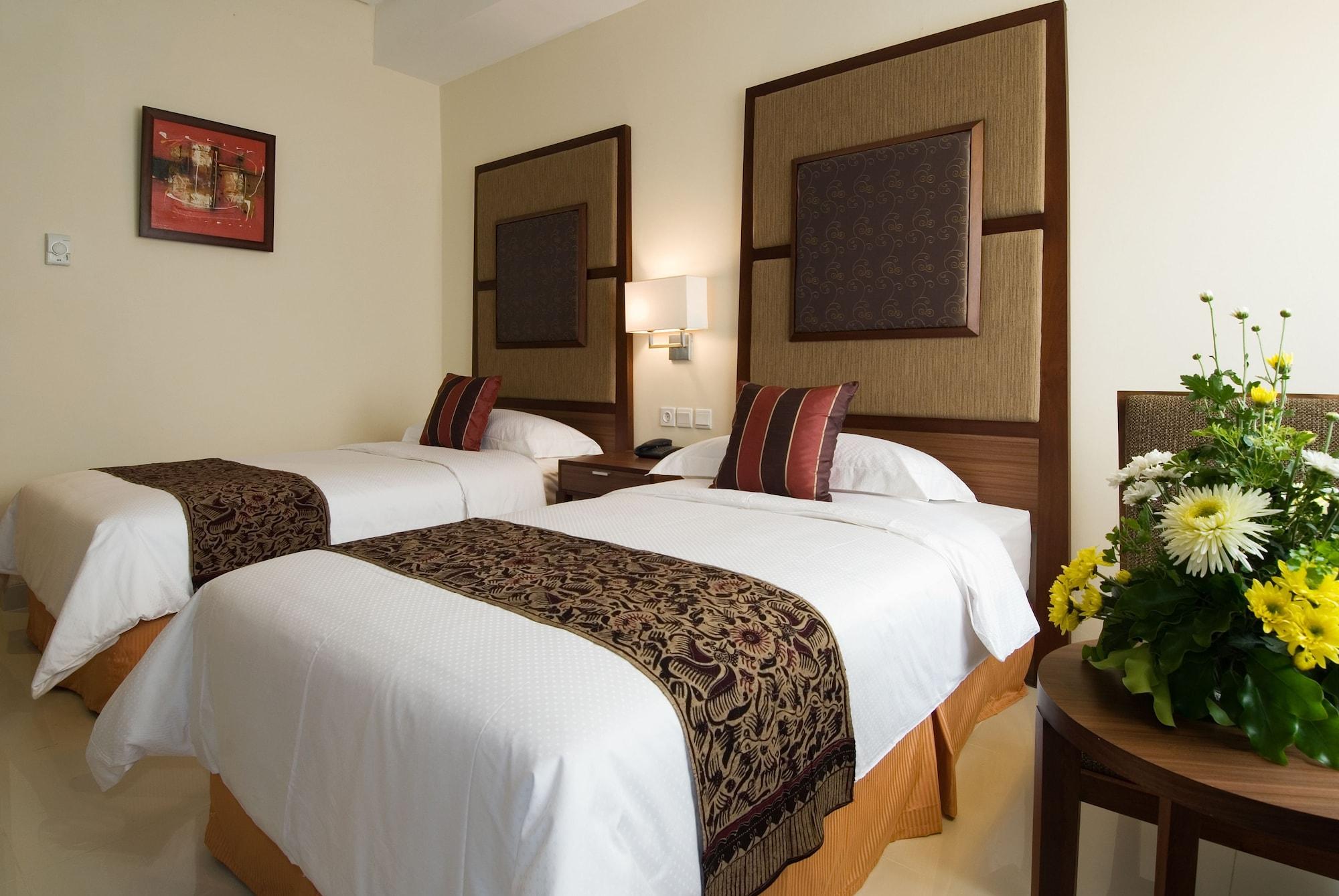 Aston Manado Hotel Exterior photo